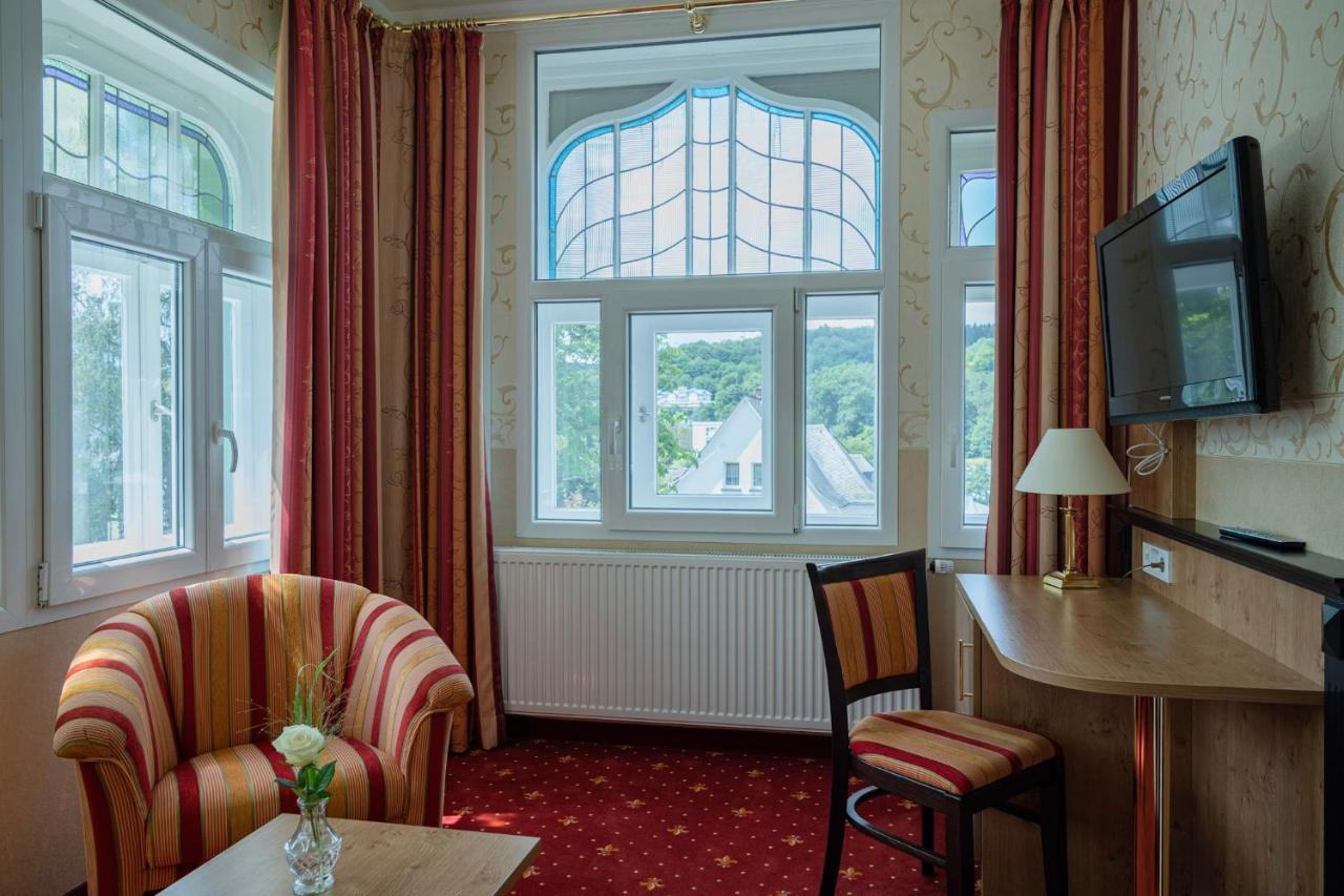 Alte Landratsvilla Hotel Bender Westerburg  Exterior photo